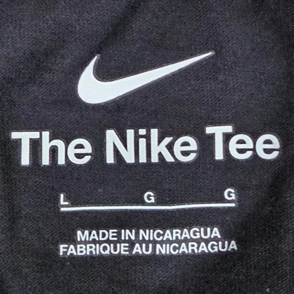 Nike Georgia Bulldogs Game Recognize Fame Womens Large‎ Black T Shirt